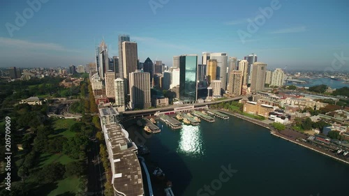 Wallpaper Mural Aerial Australia Sydney April 2018 Sunny Day 15mm Wide Angle 4K Inspire 2 Prores

Aerial video of downtown Sydney in Australia on a clear beautiful sunny day. Torontodigital.ca