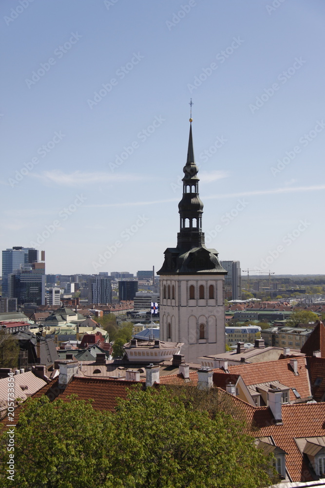 Obraz premium Église Saint-Nicolas à Tallinn, Estonie