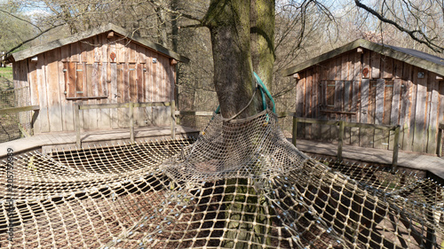 Baumhäuser im Urwald Life Camp der DJH Jugendherberge Hainich in Lauterbach, Thüringen photo