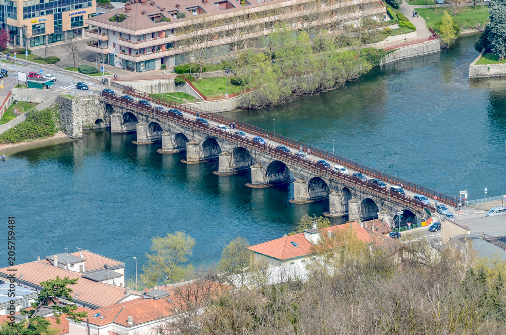 Cars queued on the Azzone Visconti bridge that crosses the Adda river from Lecco to Malgrate