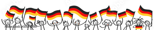 Deutschland Fans, Menschenmenge, Banner mit Strichfiguren und Deutschlandfahnen