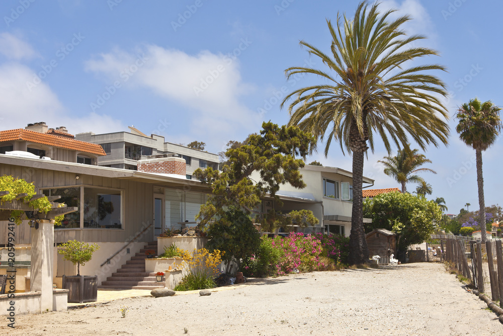 Naklejka premium Residential houses near the beach Point Loma California.