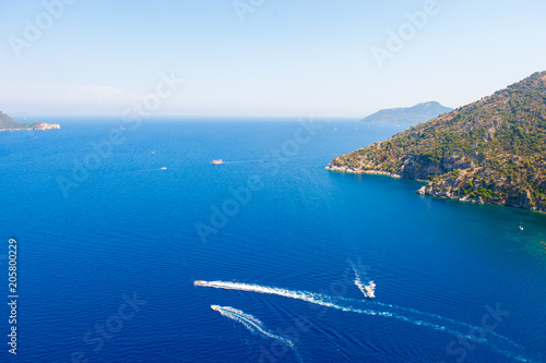 Fototapeta Naklejka Na Ścianę i Meble -  beautiful scenery of the mountains in the sea