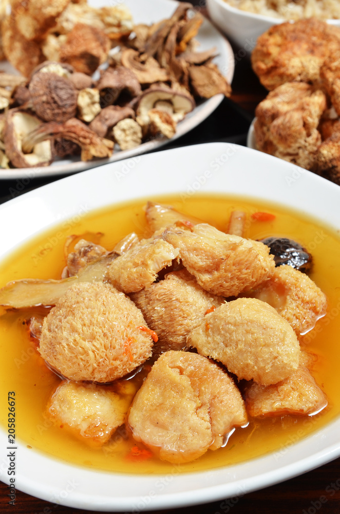 Sesame oil bearded tooth mushroom - one of Taiwan's food Sesame oil bearded tooth mushroom - one of Taiwan's food
