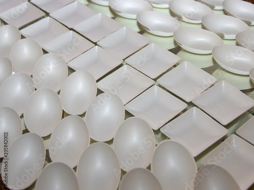 Белая посуда для бизнес обедов