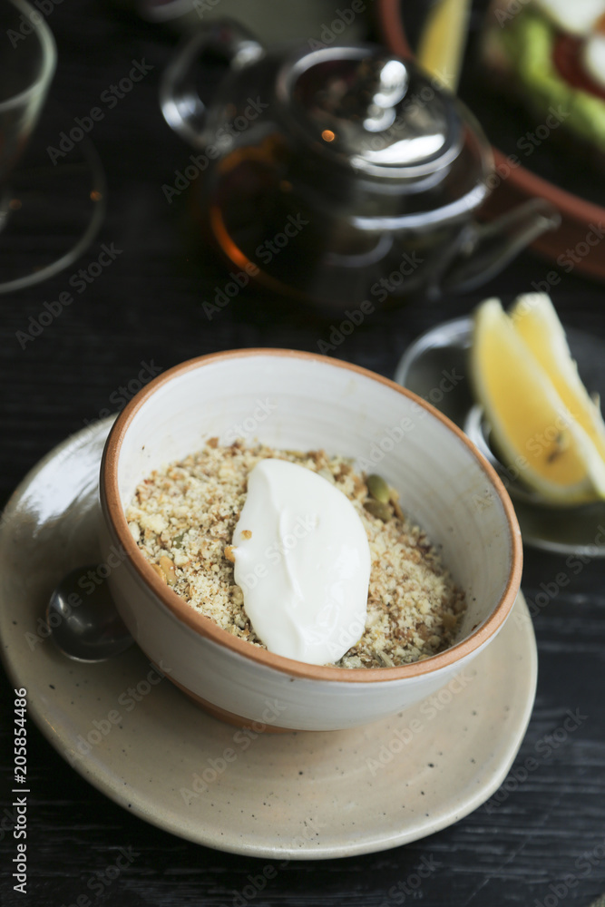 Apple and lemon crumble dessert for breakfast Apple and lemon crumble dessert for breakfast