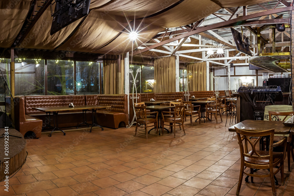 Fototapeta premium empty restaurant many chairs
