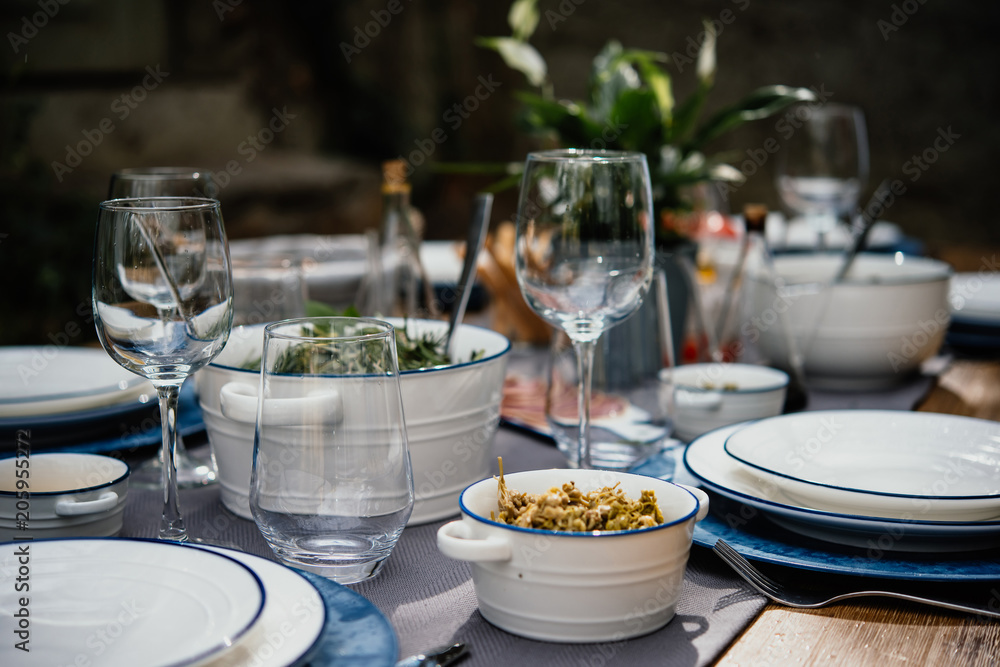 Served table Served table