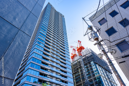 高層マンションの建設イメージ  High-rise condominium