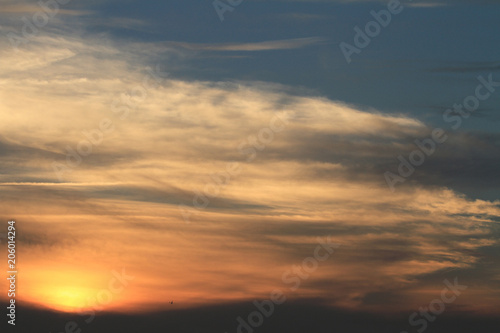 abendlicher Wolken-Himmel © Asray Laleike
