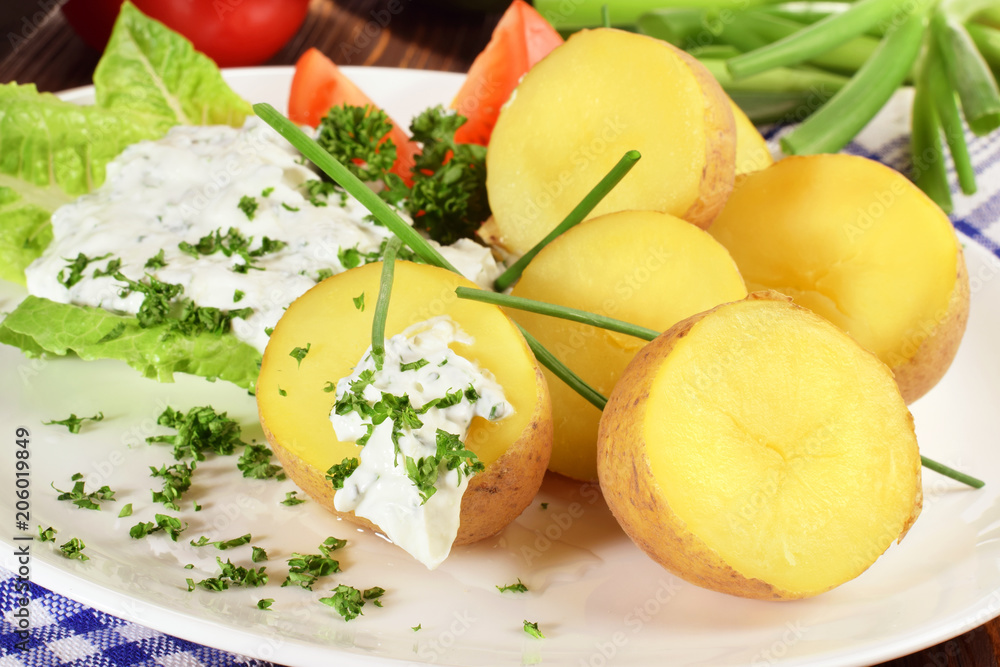 Pellkartoffeln mit Kräuterquark Pellkartoffeln mit Kräuterquark