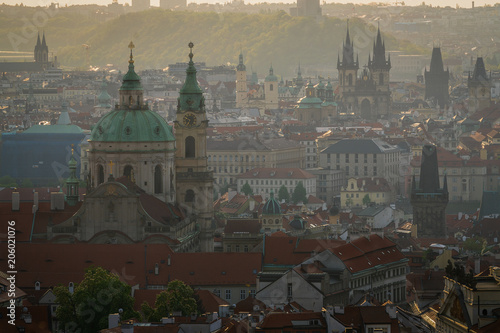 Die Türme von Prag im Morgendunst - The towers of Praque in the morning mist.