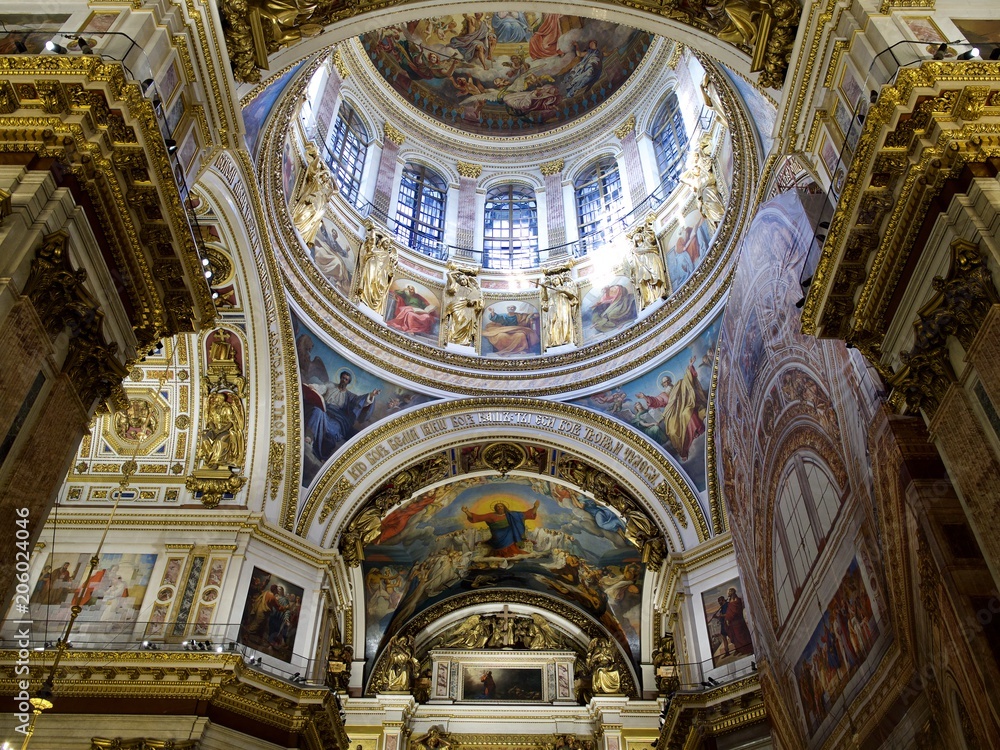 The Dome of Saint Isaac´s Cathedral (Interior of the great dome, honoring the Holy Spirit)