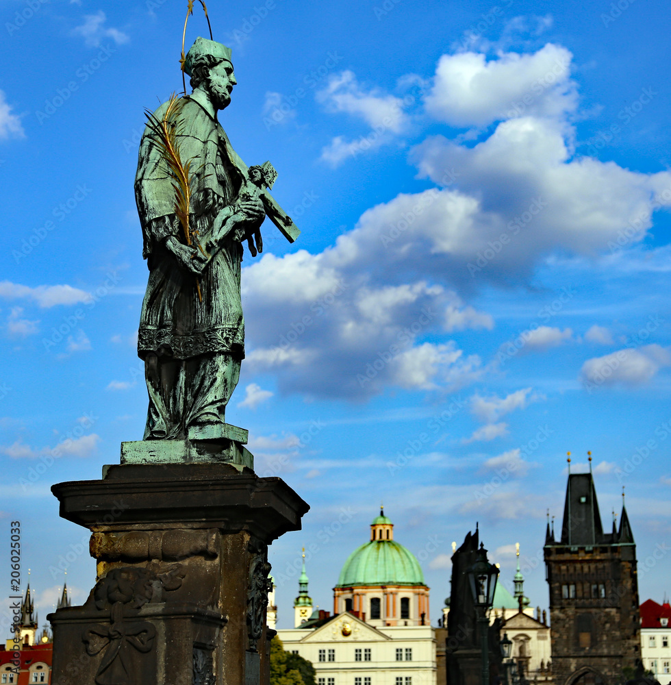 Fototapeta premium statue of John of Nepomuk in Prague