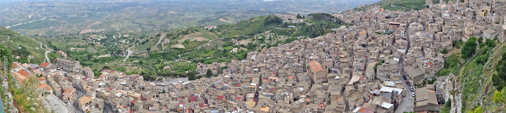Panoramique village de Caltabellotta, Sicile 