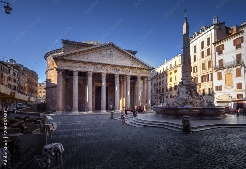 Fototapeta premium Pantheon in Rome, Italy