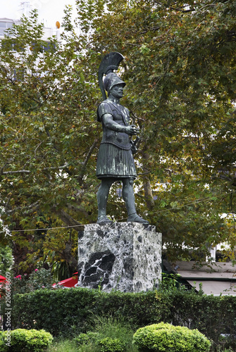 Εκτύπωση καμβά Statue of Themistocles in Piraeus. Greece