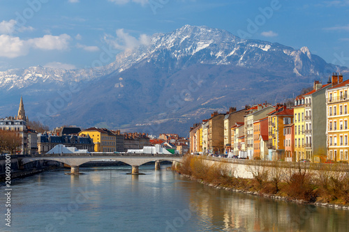 Grenoble. The city embankment.