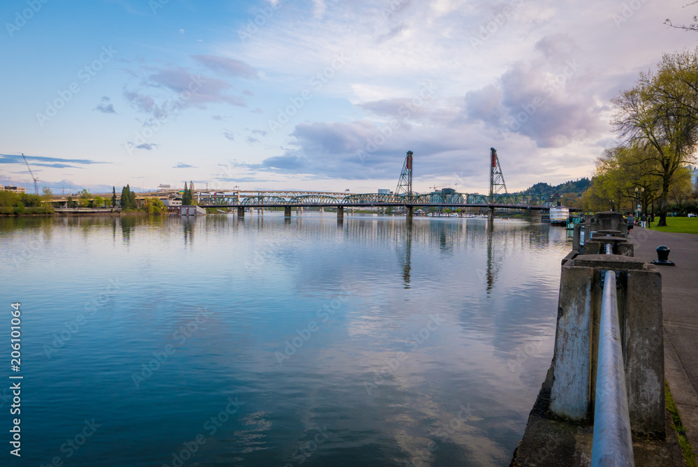 View of the river in downtown Portland, Washington
