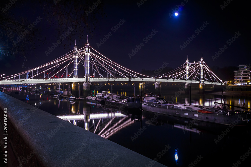 Fototapeta premium albert Bridge London