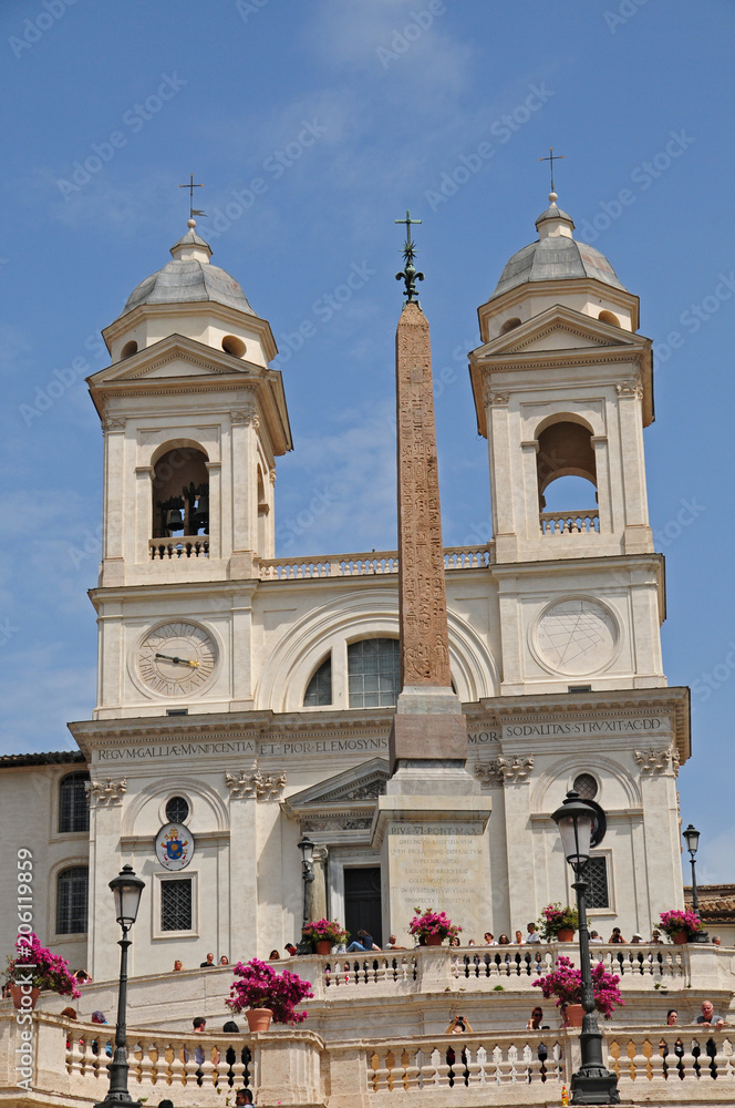 Roma, la chiesa di Trinità dei Monti