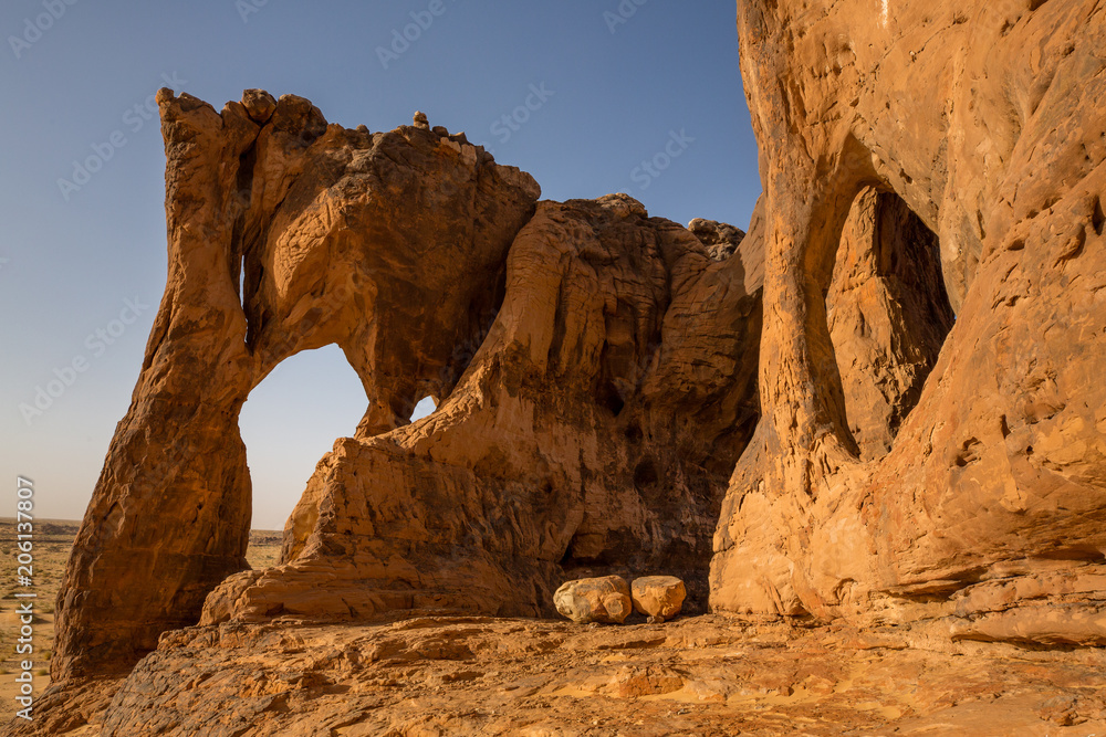 Beautiful elephant shaped rock arch in Sahara rock formation – Elephant Rock, Mauritania