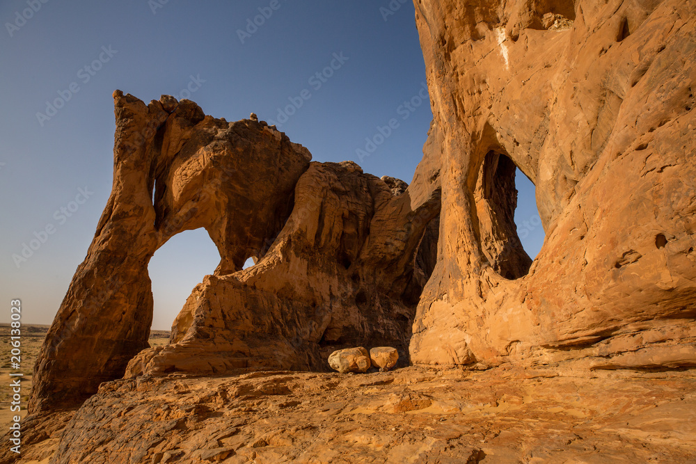 Beautiful elephant shaped rock arch in Sahara rock formation – Elephant Rock, Mauritania