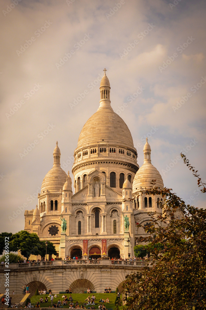 The Famous Sacre Coeur Basilica Overhanging Paris from the Mound Montmartre The Famous Sacre Coeur Basilica Overhanging Paris from the Mound Montmartre