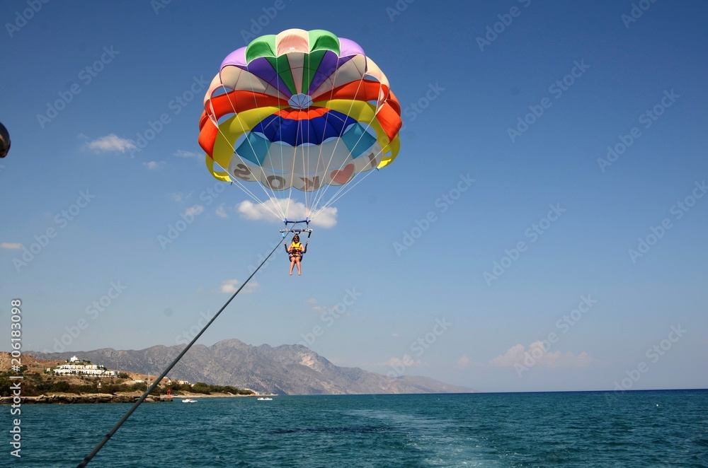 Parachute ascensionnel au large de la plage de Kardamena (Kos-Grèce)
Parachute ascensionnel au large de la plage de Kardamena (Kos-Grèce)
