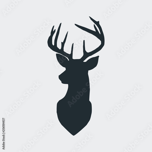 Icono plano silueta cabeza de ciervo en fondo gris