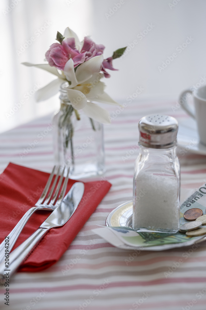Payment of invoice at the restaurant Payment of invoice at the restaurant