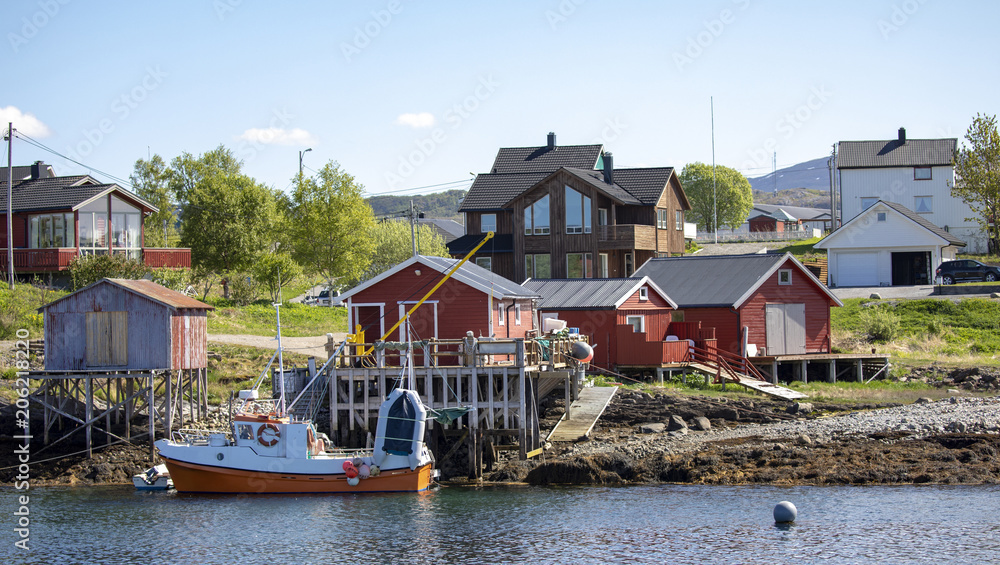 Obraz premium Fishing boat at the harbour in Northern Norway