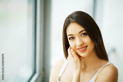 Beauty Face. Beautiful Woman With Healthy Skin Free Download Beauty Face. Beautiful Woman With Healthy Skin - GFXLoad