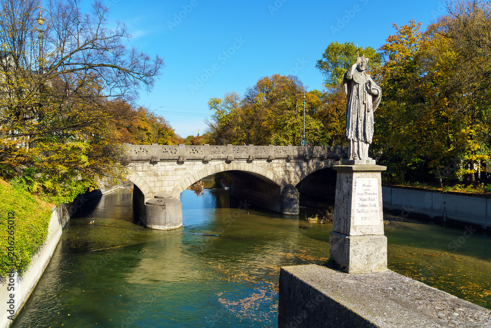 Fototapeta premium Embankment of river Isarl, Munich, Germany
