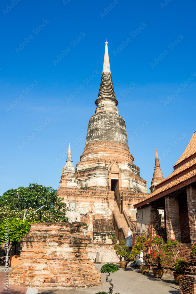 Big and old pagoda : Wat Yai Chaimongkol Ancient temple Ayutthaya, Thailand that very famous for tourist Big and old pagoda : Wat Yai Chaimongkol Ancient temple Ayutthaya, Thailand that very famous for tourist