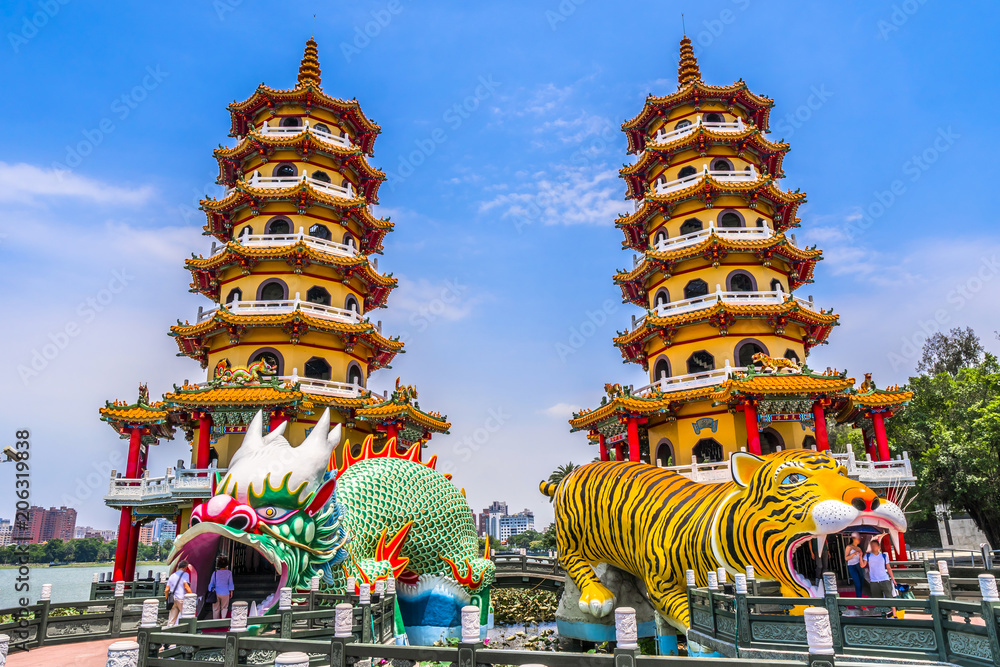 高雄蓮池潭龍虎塔stock Photo Adobe Stock