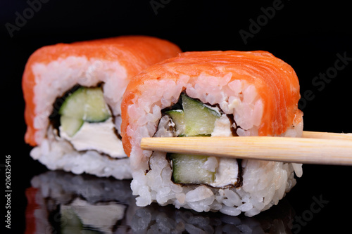 The freshest and tasty sushi only from Japan