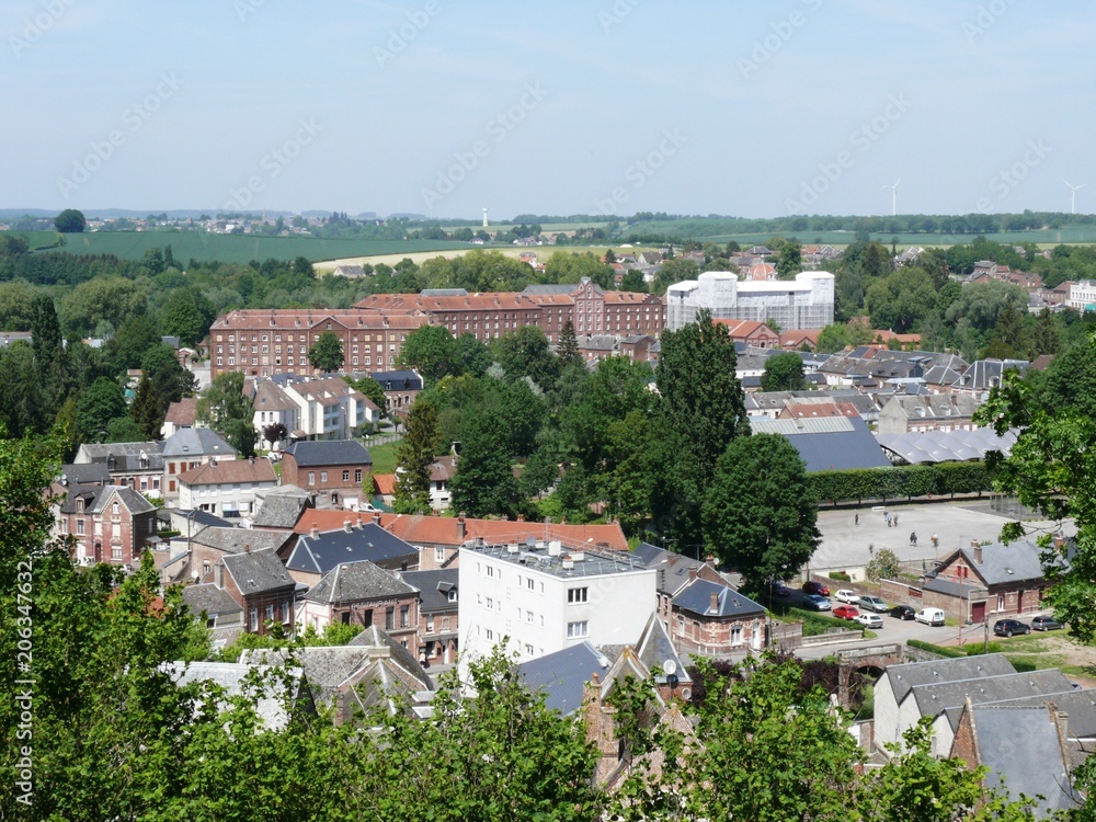 Ville de Guise avec vue sur le familistère. Département de l'Aisne. France