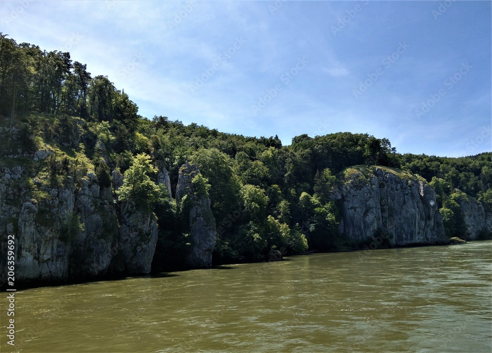 Donaudurchbruch, Donaufelsen