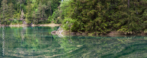 Fototapeta Naklejka Na Ścianę i Meble -  Turquoise colored lake in the heart of Austria