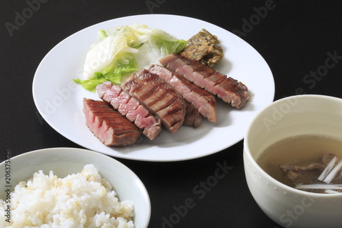 Принти на полотні Sendai Beef Tan Set