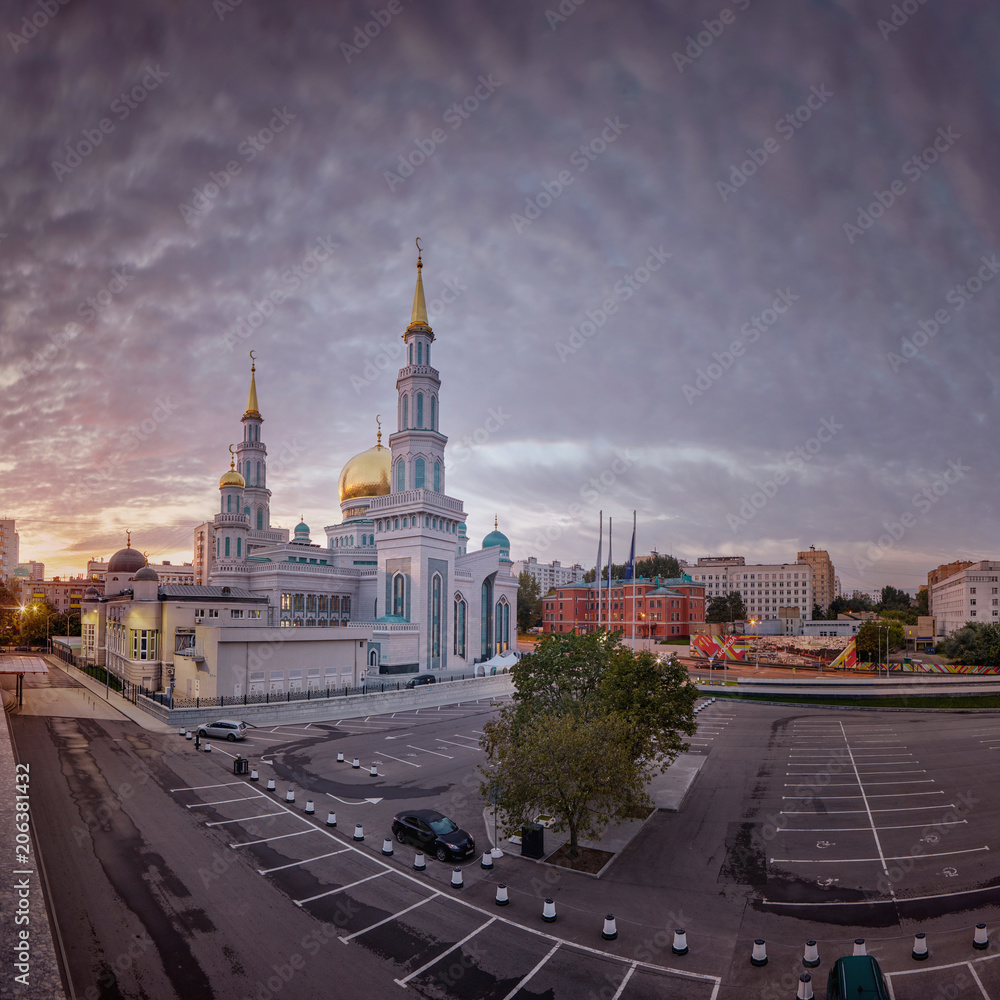 Obraz premium Morning near the Cathedral mosque in Moscow