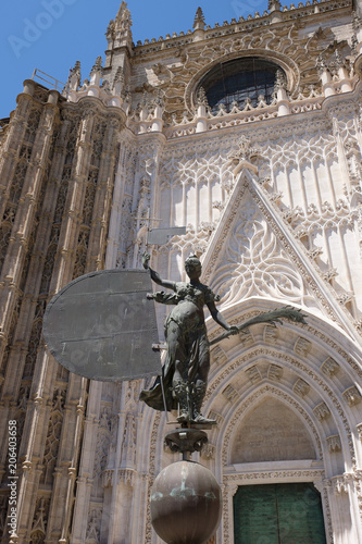 Gotische Kathedrale in Sevilla, Spanien (Andalusien) photo