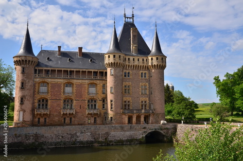 CHÂTEAU LA CLAYETTE ( 14 éme Siècle ) BOURGOGNE FRANCE 