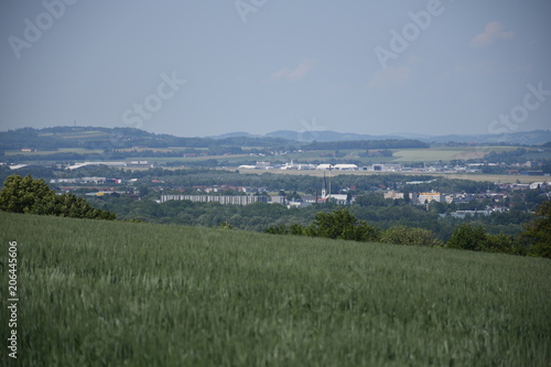 Ansfelden, Feld, Landwirtschaft, Hügel, Aussicht, Fernsicht, Acker, Linz, VOEST, Traun, Flughafen, Traun, Hörsching, Hanger, Marchtrenk, Traunviertel, Stadt, Mühlviertel photo