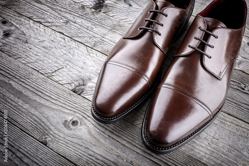 Fotografía Classic formal brown leather shoes