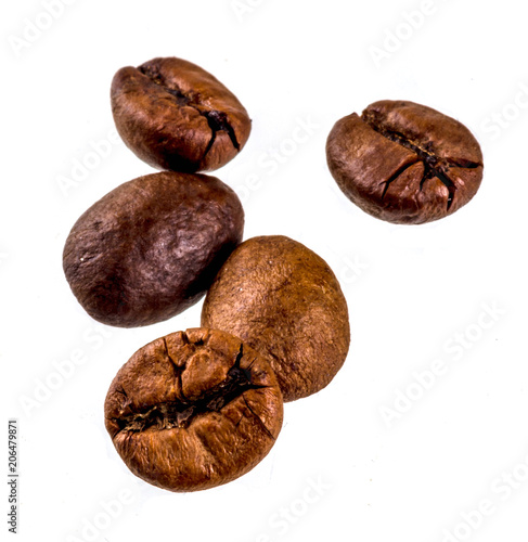 Wallpaper Mural Golden roasted coffee beans isolated on white background Torontodigital.ca