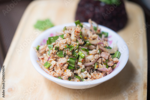 Thai spicy minced pork salad