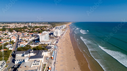 Photographie Photo aérienne de la grande plage de Saint Gilles Croix de Vie, en Vendée