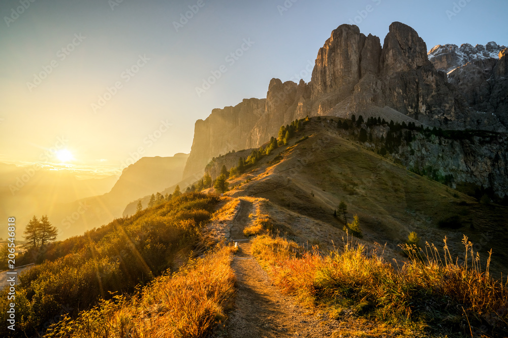 Obraz premium Dolomites, Italy Landscape at Passo Gardena.